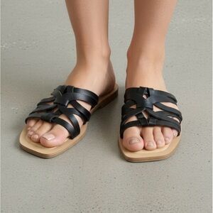 SM NEW YORK Chic Strappy Summer Slide Sandals, Women’s Size 8, Black